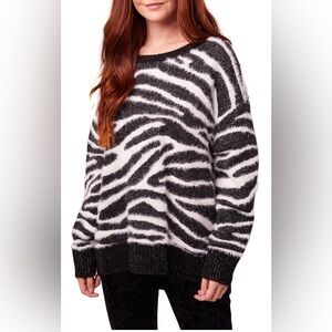 Band of Gypsies Baxter Animal Print Shimmer Crewneck Sweater Size Large